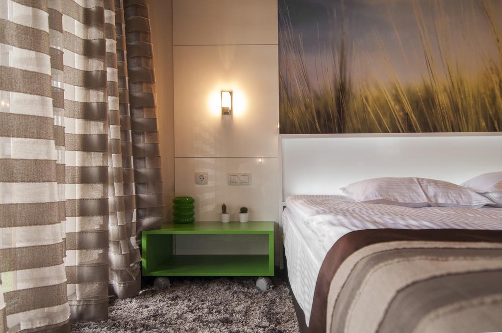 Aparthotel Seasons Glavatarski Han Glavatartsi Esterno foto
